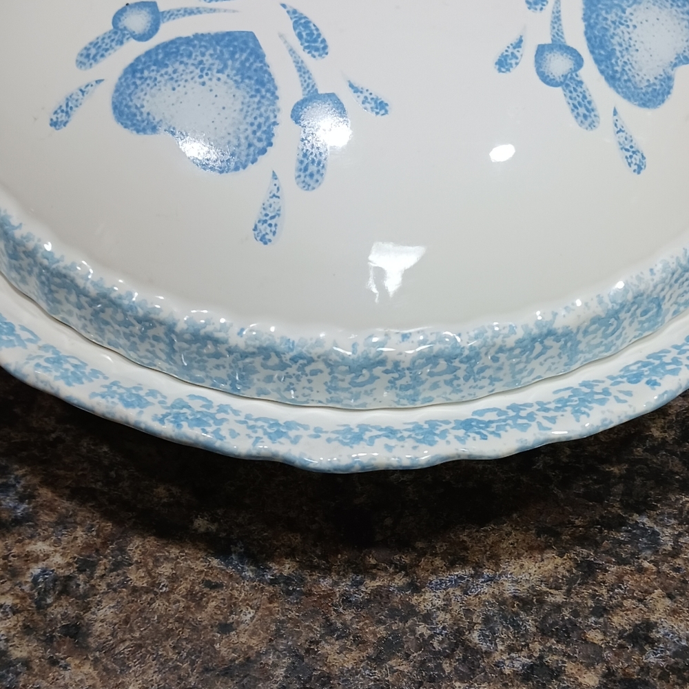 Vintage 9" Covered pie plate